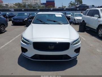 Volvo S60 III 2024 Volvo S60 Recharge Plug-In Hybrid T8 Plus Black Edition 2024 2.0l 2.0 312KM, zdjęcie 7