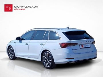 Skoda Octavia IV Kombi 2.0 TDI 150KM 2023 Skoda Octavia Sportline serwis ASO 2.0TDI 150KM bezwypadkowy pakiety Smart, zdjęcie 2