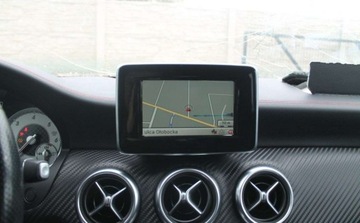 Mercedes Klasa A W176 Hatchback 5d 2.1 220 CDI BlueEFFICIENCY 170KM 2015 Mercedes-Benz Klasa A 2.1 Diesel 170KM, zdjęcie 19