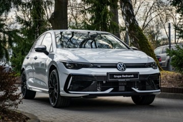 Volkswagen Golf VIII R Facelifting 2.0 TSI 333KM 2026 Volkswagen Golf R 2.0 TSI 4Motion 333 KM DSG, zdjęcie 12