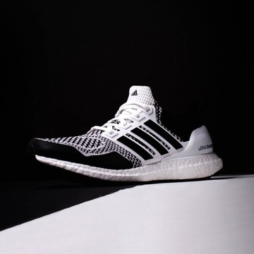 ADIDAS ULTRABOOST