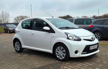 Toyota Aygo I Hatchback 5d Facelifting 1.0 VVT-i 68KM 2012 Toyota Aygo 1,0 Ben Klima Benzyna 68KM, zdjęcie 15