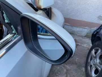 NEW BEETLE CABRIO 2014 ZRCÁTKO PRAVÉ 8PIN 5C