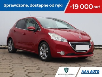 Peugeot 208 I Hatchback 3d 1.6 VTI 120KM 2015 Peugeot 208 1.6 VTi, Salon Polska, Klima