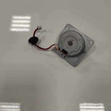 JC61-01599A [ SILNIK KROKOWY SAMSUNG]