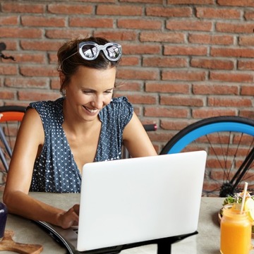 ОХЛАЖДАЮЩАЯ ПОДСТАВКА ДЛЯ НОУТБУКА со светодиодной подсветкой USB