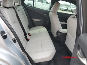 Lexus 2023 Lexus UX 2023 r., 2,0L 250 H PREMIUM 2.0 Benzyna 181KM, zdjęcie 9