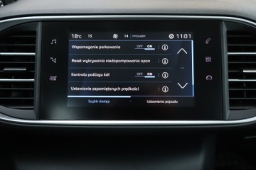 Peugeot 308 II SW Facelifting 1.5 BlueHDI 130KM 2019 Peugeot 308 1.5 BlueHDi, Salon Polska, Serwis ASO, zdjęcie 19