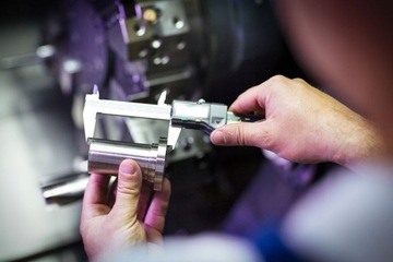 БЕСПРОВОДНАЯ АККУМУЛЯТОРНАЯ БАТАРЕЯ GRASS BUTTER BUTTER WORCRAFT CGT-S20LI