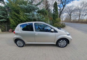 Toyota Aygo I Hatchback 3d 1.0 VVT-i 68KM 2007 Toyota Aygo Toyota Aygo Benzyna 68KM, zdjęcie 2