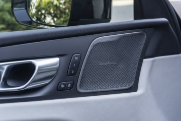 Volvo XC60 II 2025 Volvo XC 60 Plus Dark B5 AWD mild hybrid Benzyna, zdjęcie 30