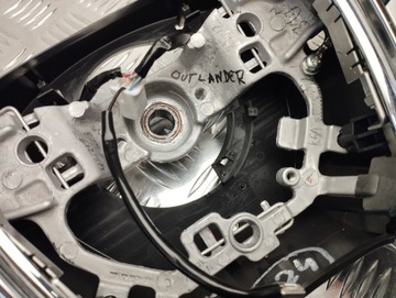 MITSUBISHI OUTLANDER РУЛЕВОЕ КОЛЕСО С ПОДОГРЕВОМ