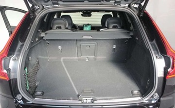 Volvo XC60 II Crossover Facelifting 2.0 B5 250KM 2025 Volvo XC 60 Volvo XC 60 B5 B AWD Ultra Black Edition 2.0 Hybryda 250KM, zdjęcie 22