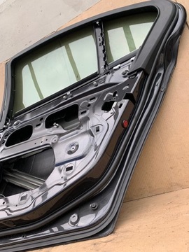 2015R BMW F01 FACELIFT DVEŘE PRAVÝ ZADNÍ PRAVÉ B90
