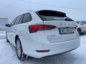Skoda Octavia IV Kombi 2.0 TDI 150KM 2022 Skoda Octavia 2.0 TDI 150 KM DSG AMBITION BEZWYPADKOWY 2.0 Diesel 150KM, zdjęcie 13