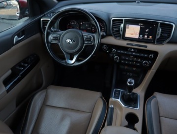 Kia Sportage IV SUV 1.6 T-GDI 177KM 2017 Kia Sportage 1.6 T-GDI, Salon Polska, Serwis ASO, zdjęcie 6