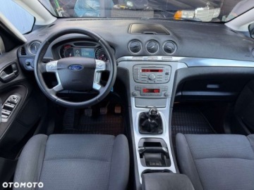 Ford S-Max I Van 2.2TDCi DPF 175KM 2009 Ford S-Max Ford S-Max 2.2 TDCi DPF Trend 2.2 Diesel 175KM, zdjęcie 2