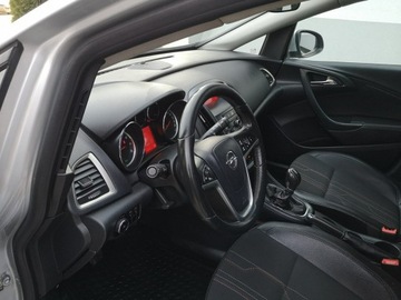 Opel Astra J Hatchback 5d 1.6 Twinport ECOTEC 115KM 2012 Opel Astra 1,6 16v 116KM Klima Isofix Tempomat, zdjęcie 12