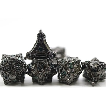 ZIMOWA TWIERDZA ZESTAW 7 METALOWYCH KOŚCI RPG