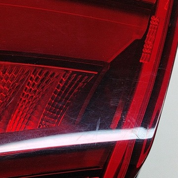 SEAT ARONA 2019 PRAVÁ STRANA SVĚTLO ZADNÍ