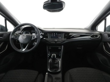 Opel Astra K Hatchback 5d 1.4 Turbo 125KM 2019 Opel Astra klima auto kamery czujniki parkowania, zdjęcie 14