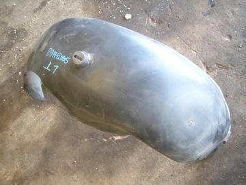 SAAB 9-5 2001 LEVÝ STRANA KRYTY PROTI BLÁTU PODBĚH ZADNÍ