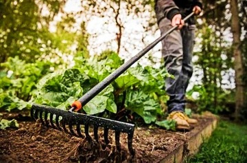ГРАБЛИ FISKARS МЕТАЛЛИЧЕСКИЕ, УНИВЕРСАЛЬНАЯ ЗАКАЛЕННАЯ СТАЛЬ