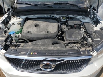 Volvo XC40 2021 Volvo XC 40 T5 MOMENTUM 2.0 Benzyna 248KM, zdjęcie 10