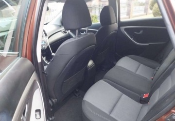 Hyundai i30 II Wagon 1.4 CRDi 90KM 2013 Hyundai i30 Hyundai i30 II Piekny Hyundai i30 1.4 CRDI 2013r - ladny stan, zdjęcie 8