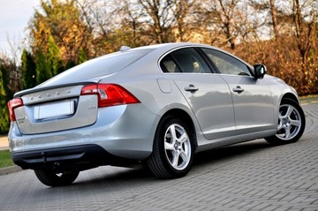 Volvo S60 II Sedan 2.0 D3 163KM 2011 Volvo S60 2.0 163 KM D3 Automat Skóra Navi Full, zdjęcie 4