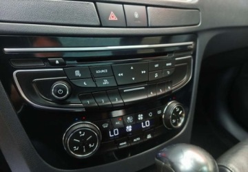 Peugeot 508 I SW Facelifting 2.0 BlueHDi 180KM 2014 Peugeot 508 Peugeot 508 2.0 BlueHDi Allure SampS 2.0 Diesel 180KM, zdjęcie 17