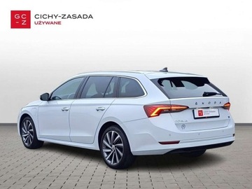 Skoda Octavia IV Kombi Plug-in 1.4 TSI iV Plug-In Hybrid 204KM 2021 Skoda Octavia serwis ASO 1.4hybryda 204KM bezwypadkowy pakiety SmartLink h, zdjęcie 2