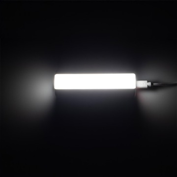 Лампа на батарейках с PIR датчиком, серебристая, продолговатая, холодный белый