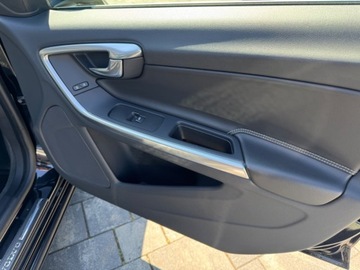 Volvo S60 II Sedan 3.0 T6 304KM 2012 Volvo S60 3.0 Benz T6 R-DESIGN Bogata Wersja 3.0 Benzyna 304KM, zdjęcie 23