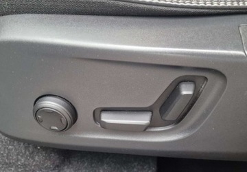 Volvo XC40 Crossover 1.5 T3 156KM 2018 VOLVO XC40 1.5 T Pamiec full Led Alu navi Kamera, zdjęcie 33