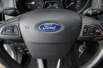 Ford Focus III Kombi Facelifting 1.5 TDCi 120KM 2017 Ford Focus 1.5 120 KM M6 Salon PL Serwis ASO F..., zdjęcie 17
