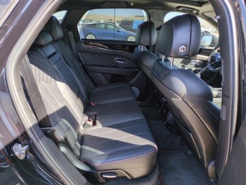 Bentley Bentayga 2021 Bentley Bentayga 2021 4.0l 4.0 Benzyna 542KM, zdjęcie 10