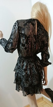 Zara czarno-srebrna mieniąca sie sukienka szyfonowa rozkloszowana falbany S