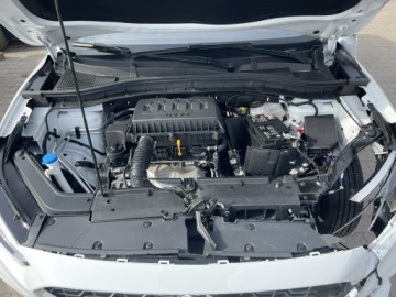 MG ZS II SUV Classic 1.5 VTi-Tech 106KM 2025 MG ZS Skóra Kamery360 Elektryczne fotele Virtual, zdjęcie 15