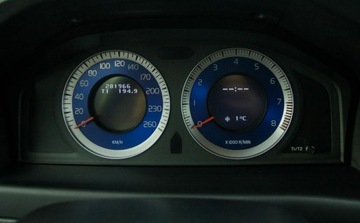 Volvo V70 III Kombi 2.5 T 231KM 2010 Volvo V70 2.5T 231KM Rdesign Summum Lift BiXenon PDC Skory manual nowe ham, zdjęcie 26