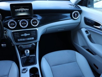 Mercedes CLA C117 Coupe 1.6 180 122KM 2015 Mercedes CLA 180, Salon Polska, Skóra, Xenon, zdjęcie 7