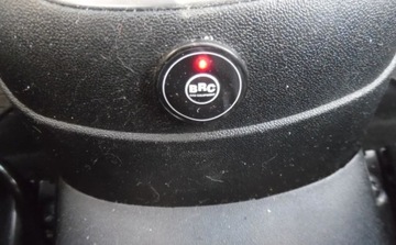 Citroen C-Elysee II Sedan 1.6 VTi 115KM 2016 Citroen C-Elysee I rej. 2017r, 1.6 LPG. Delikatnie uszkodzony lewy przod., zdjęcie 14