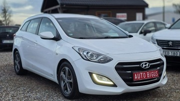 Hyundai i30 II Wagon Facelifting 1.6 CRDi 136KM 2015 Hyundai i30 ledy super stan, zdjęcie 2