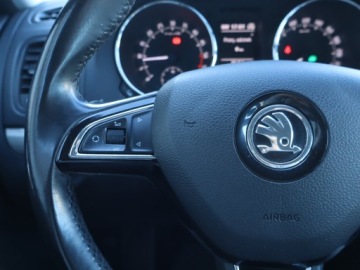 Skoda Yeti Outdoor 2.0 TDI 150KM 2015 Skoda Yeti 2.0 TDI, Salon Polska, 4X4, DSG, Navi, zdjęcie 15