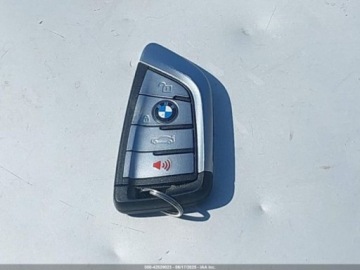 BMW Seria 5 G90-91 2023 BMW Seria 5 530E 2023, od ubezpieczalni 2.0 Benzyna 181KM, zdjęcie 8