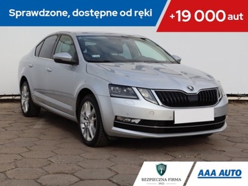 Skoda Octavia III Liftback Facelifting 2.0 TDI 150KM 2017 Skoda Octavia 2.0 TDI, Salon Polska, DSG, Klima
