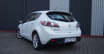 Mazda 3 II Sedan 1.6 MZR 105KM 2010 Mazda 3 1,6Benzyna Udokumentowany Przebieg Serwisowany Biala Perla, zdjęcie 13