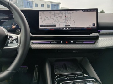 BMW Seria 5 G90-91 2025 BMW 520 BMW 520d xDrive M Pro Iconic Glow Harmann/, zdjęcie 22