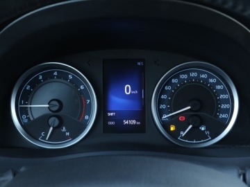 Toyota Corolla XI Sedan 1.6 Valvematic 132KM 2016 Toyota Corolla 1.6 Valvematic, Salon Polska, zdjęcie 10