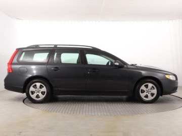 Volvo V70 III Kombi 2.0 TD 136KM 2010 Volvo V70 2.0 D, Skóra, Navi, Xenon, Bi-Xenon, zdjęcie 5